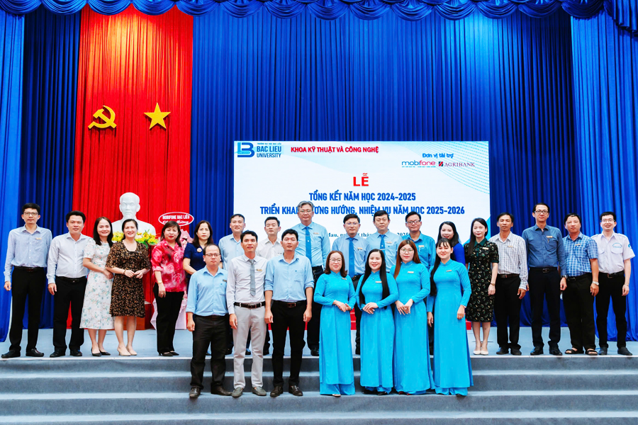 KHOA KỸ THUẬT VÀ CÔNG NGHỆ TỔ CHỨC LỄ TỔNG KẾT NĂM HỌC 2024–2025 VÀ TRIỂN KHAI KẾ HOẠCH NĂM HỌC 2025–2026